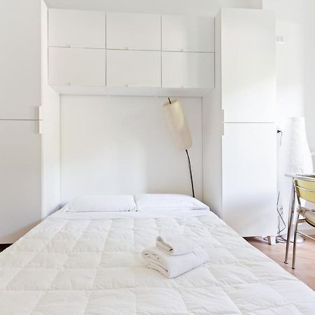 Milano Famagosta Cosy Studio Exterior foto